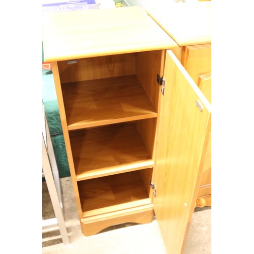 598 - Pair of cabinets