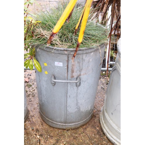 27 - Galvanised old dustbin, 24