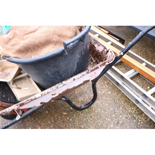 60 - 2 x wheelbarrows and plastic tubs etc