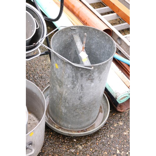 64 - Galvanised feeders, pan, etc