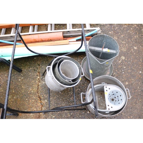 64 - Galvanised feeders, pan, etc