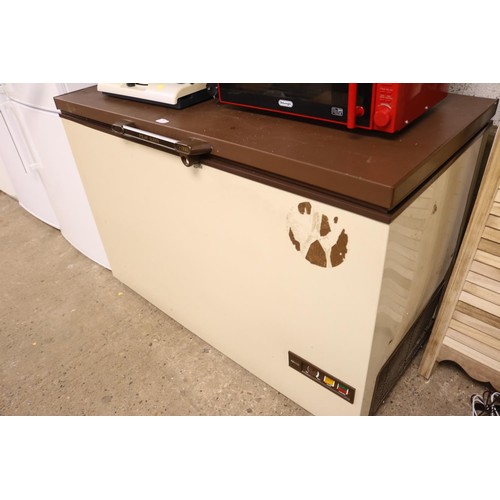 99 - Polar queen chest freezer - warranted until noon Tues following the above sale