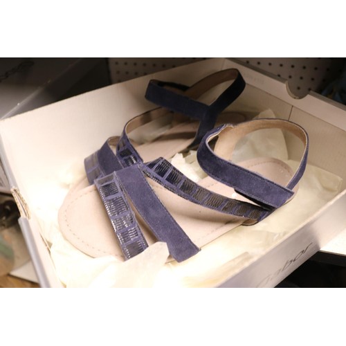 175 - Gabor size 6 navy sandals