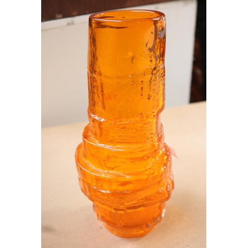 494 - Geoffrey baxter whitefriars tangerine orange hooped vase