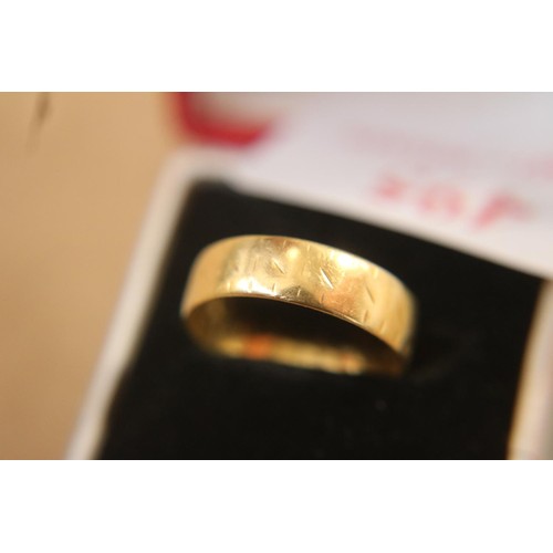 495 - 18ct Gold ring - 2.7g