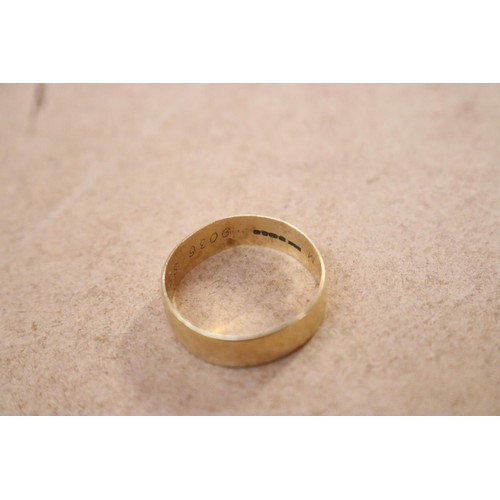 495 - 18ct Gold ring - 2.7g