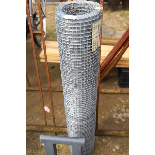56 - Roll of galvanised welded mesh