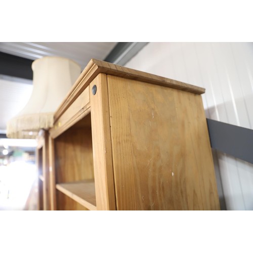 116 - Modern bookcase/2 door cupboard