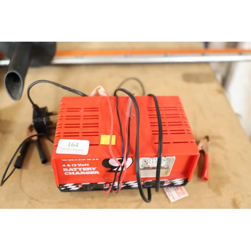 164 - Gunson 9v battery charger - warranted until 12 noon Tuesday following the above sale