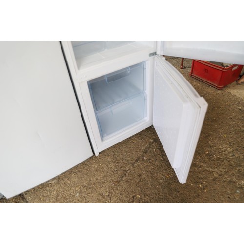 200 - Bosch Classixx fridge freezer - warranted until 12 noon Tuesday following the above sale