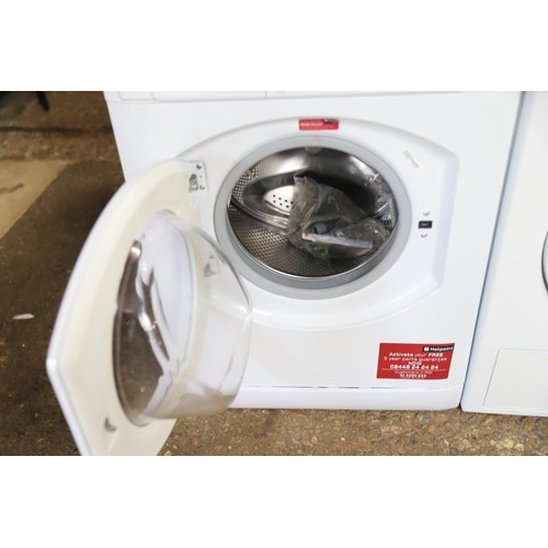 201 - Hotpoint washing machine - warranted until 12 noon Tuesday following the above sale