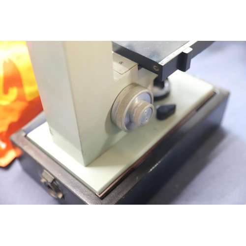 251 - Microsystem 70 - microscope - FAILED safety test