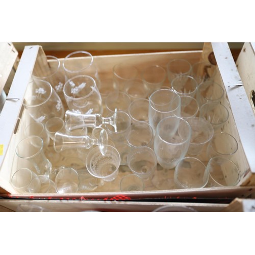 320 - 4 trays of glassware