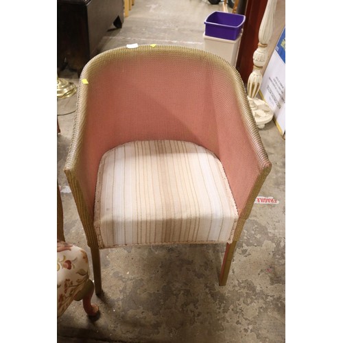 362 - 2 loom style chairs