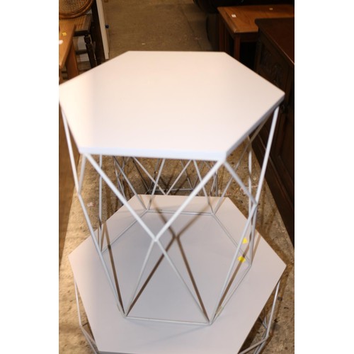 610 - 3 metal coffee side tables