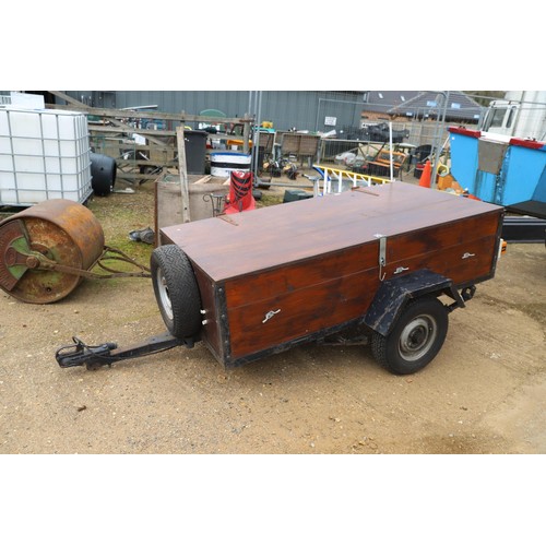 3 - trailer with lid