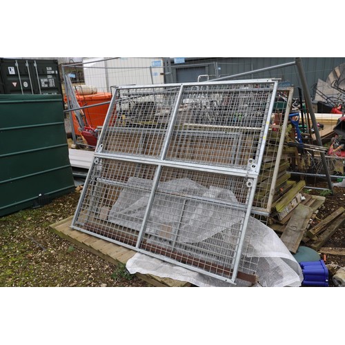 4 - Big dog cage/kennel