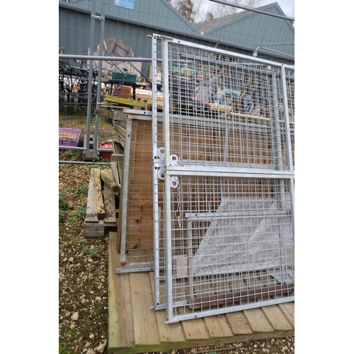 4 - Big dog cage/kennel