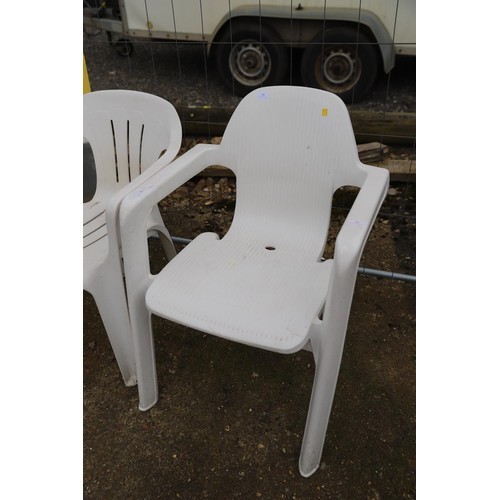 16 - 2 garden chairs etc