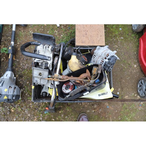 32 - misc workshop items inc stihl parts