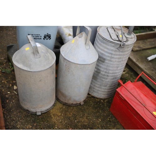 76 - Galvanised pump/chicken feeder tops