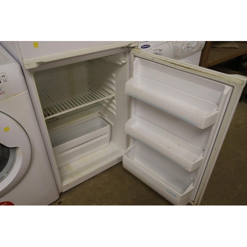 135 - Candy fridge freezer - warranted until 12 noon Tuesday following the above sale