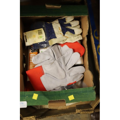 270 - Box of g-clamp & gloves