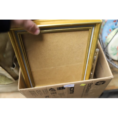 290 - Box of picture frames