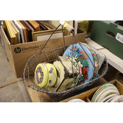 291 - Vintage tins in wire basket