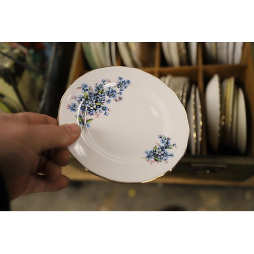 292 - Vintage plates