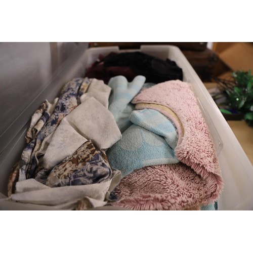 336 - 5 boxes of various towels, blankets, etc