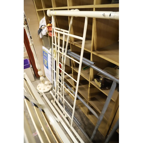 384 - Metal double bed frame