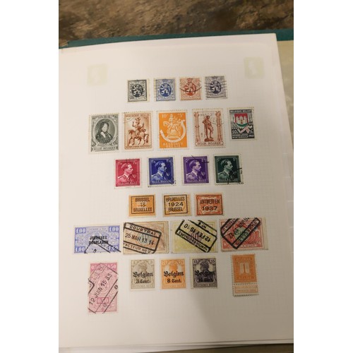 406 - Stamps - 3 albums world wide mix