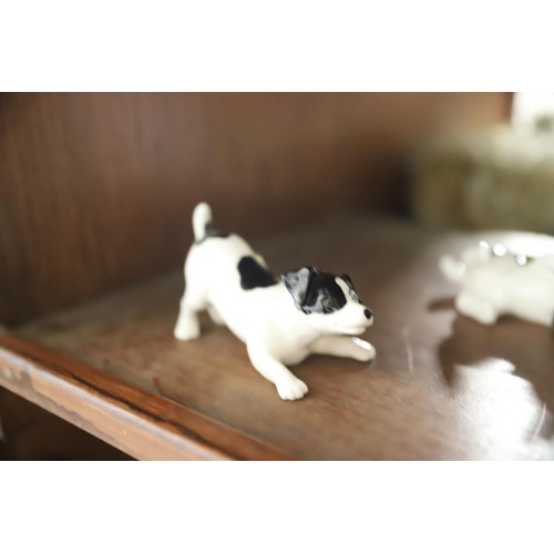 451 - Small Beswick dogs