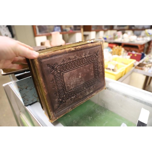 514 - Leather bound 19th century Bible with family history & (1877) leather bound photograph album