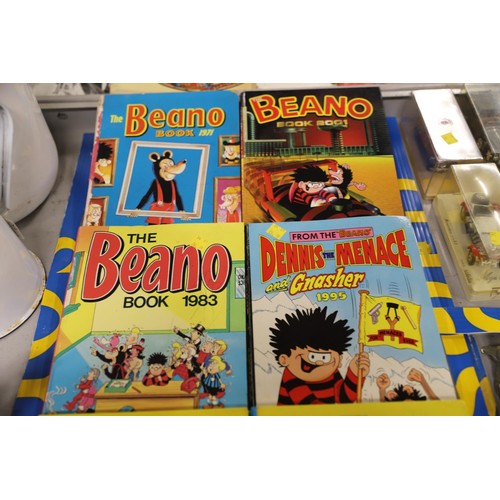 528 - Beano promotional marble sets & annuals, etc