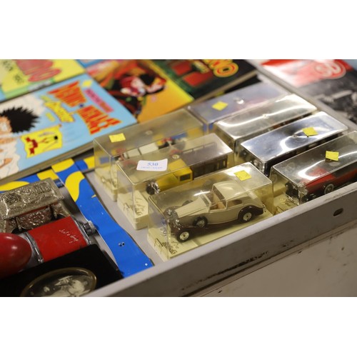 530 - 7 solido cased vintage diecast cars