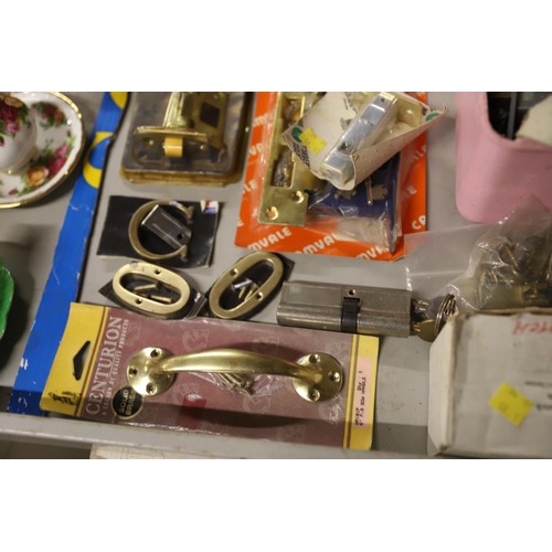 543 - Qty of door furniture, latch, locks, handles, numbers, etc