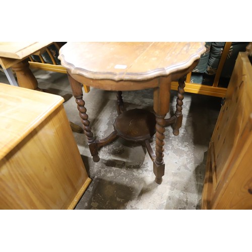 591 - Barley twist leg table