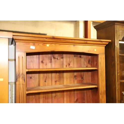 623 - Tall pine bookcase