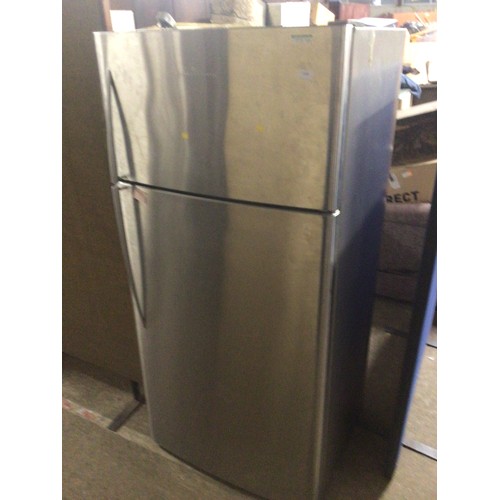 649 - Wide Fisher & Paykel fridge freezer - warranted until 12 noon Tuesday following the above sale