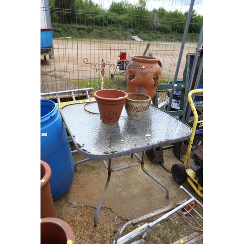 31 - Garden glass top table, metal pot stand, terracotta strawberry pot & others