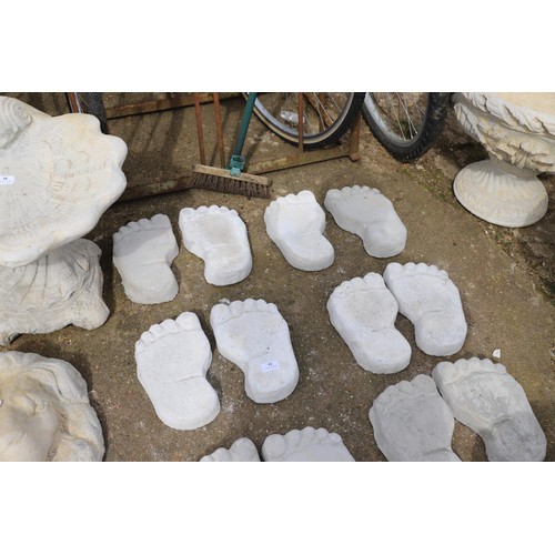 52 - 12 x foot stepping stones