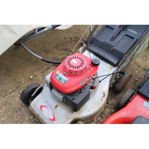 72 - Honda self propelled lawnmower, working