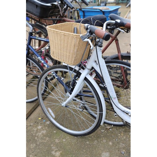 80 - White Raleigh ladies bike with basket