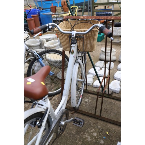 80 - White Raleigh ladies bike with basket