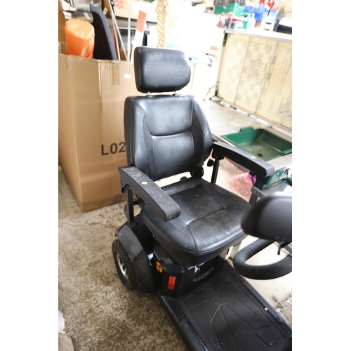 89 - Large mobility scooter (no battery charger or key)