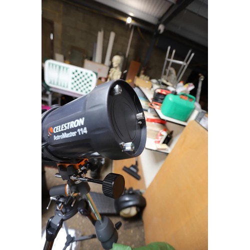 100 - Celestron astromaster 1/4 telescope