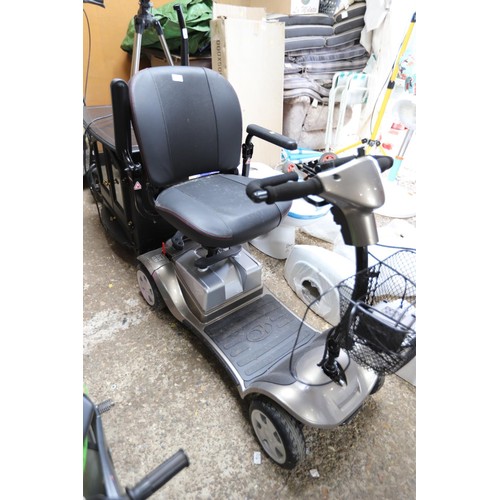 103 - Mobility scooter with battery, charger & key - warranted until 12 noon Tuesday following the above s... 