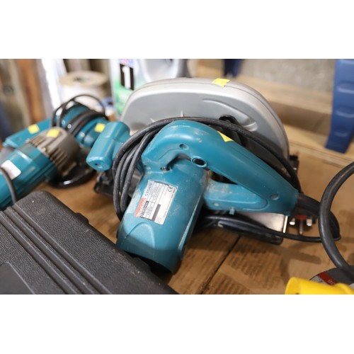 173 - Makita 5704R 230v circular saw - warranted until 12 noon Tuesday following the above sale